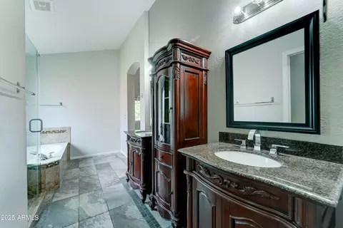Bath - 3450 E Glenhaven Dr, Phoenix, AZ 85048 photo 2 of 5