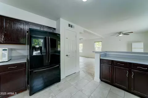 Kitchen - 3450 E Glenhaven Dr, Phoenix, AZ 85048 photo 3 of 4