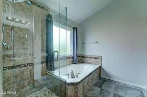 Bath - 3450 E Glenhaven Dr, Phoenix, AZ 85048 photo 3 of 5