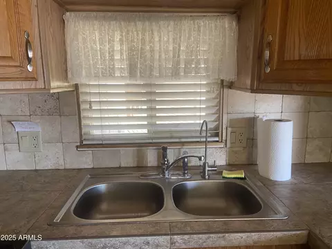 1206 W Klamath Dr, Apache Junction, AZ 85119 photo 8
