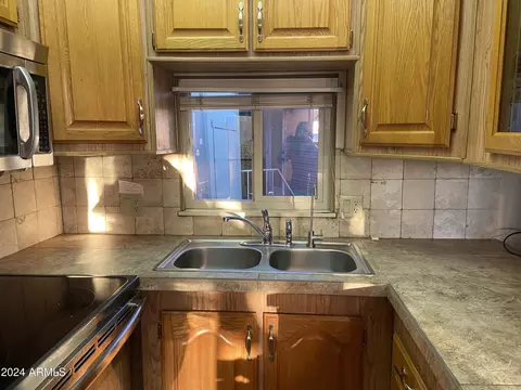 1206 W Klamath Dr, Apache Junction, AZ 85119 photo 9