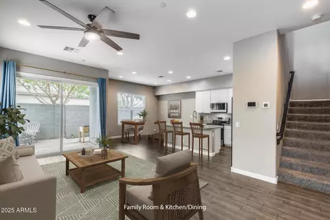 Living - 3023 N 37th Pl, Phoenix, AZ 85018 photo 1 of 4