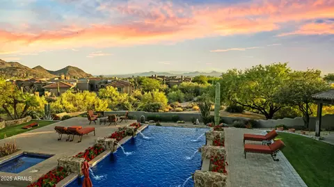 10124 E Whispering Wind Dr, Scottsdale, AZ 85255