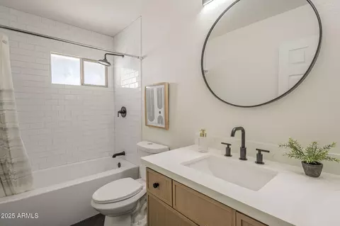 Bath - 2628 E Aster Dr, Phoenix, AZ 85032 photo 3 of 3
