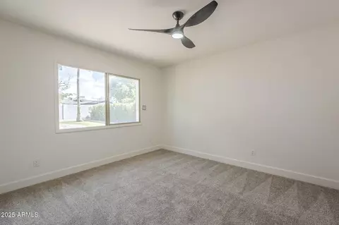 Bedroom - 2628 E Aster Dr, Phoenix, AZ 85032 photo 1 of 7