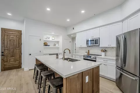 11000 N 77th Pl #1072, Scottsdale, AZ 85260