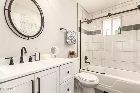 Bath - 5252 E Des Moines St, Mesa, AZ 85205 photo 2 of 2