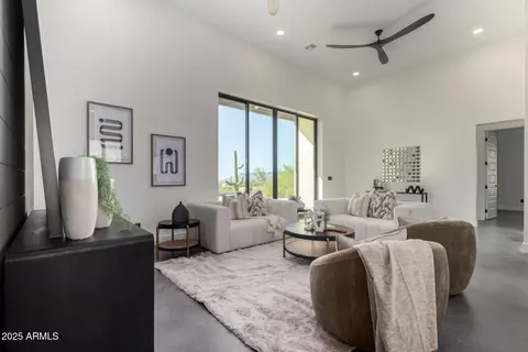 Living - 2075 N Holmes Rd, Apache Junction, AZ 85119 photo 1 of 5