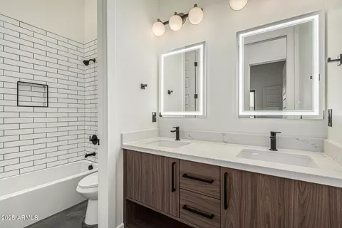 Bath - 2075 N Holmes Rd, Apache Junction, AZ 85119 photo 4 of 5