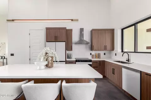 Kitchen - 2075 N Holmes Rd, Apache Junction, AZ 85119 photo 2 of 4