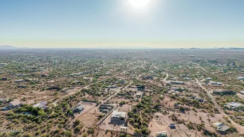 View/Area - 2075 N Holmes Rd, Apache Junction, AZ 85119 photo 5 of 6