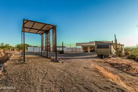 Exterior - 2075 N Holmes Rd, Apache Junction, AZ 85119 photo 13 of 15