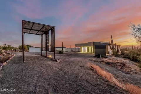 Exterior - 2075 N Holmes Rd, Apache Junction, AZ 85119 photo 8 of 15