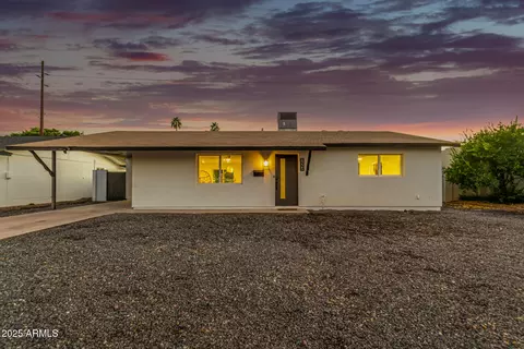 8225 E Crestwood Way, Scottsdale, AZ 85250