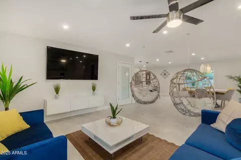 8225 E Crestwood Way, Scottsdale, AZ 85250