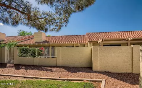 Exterior - 1061 E Chilton Dr, Tempe, AZ 85283 photo 5 of 10