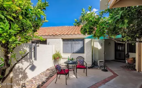 Exterior - 1061 E Chilton Dr, Tempe, AZ 85283 photo 4 of 10