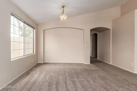 Living - 39 W Gail Dr, Gilbert, AZ 85233 photo 4 of 8