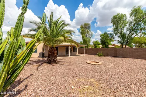 Exterior - 39 W Gail Dr, Gilbert, AZ 85233 photo 5 of 6
