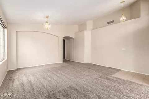 Living - 39 W Gail Dr, Gilbert, AZ 85233 photo 2 of 8