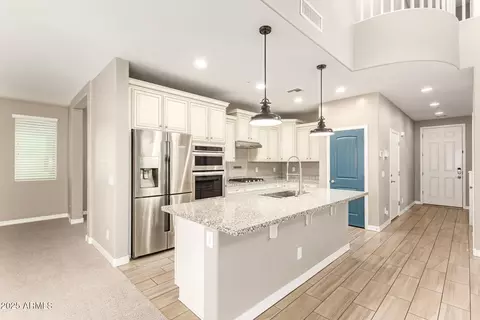 Kitchen - 3630 E Rakestraw Ln, Gilbert, AZ 85298 photo 1 of 2