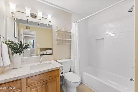 Bath - 1255 W Devonshire St, Mesa, AZ 85201 photo 5 of 5