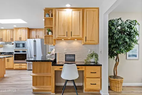 Kitchen - 1255 W Devonshire St, Mesa, AZ 85201 photo 1 of 8