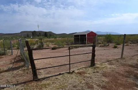 653 E Border Rd, Bisbee, AZ 85603 photo 26