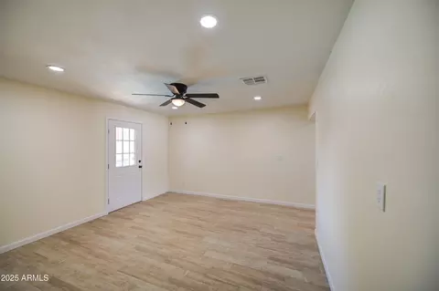 Living - 4144 N 29th Ave, Phoenix, AZ 85017 photo 6 of 8