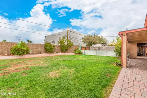 Exterior - 2710 E Amelia Ave, Phoenix, AZ 85016 photo 5 of 5