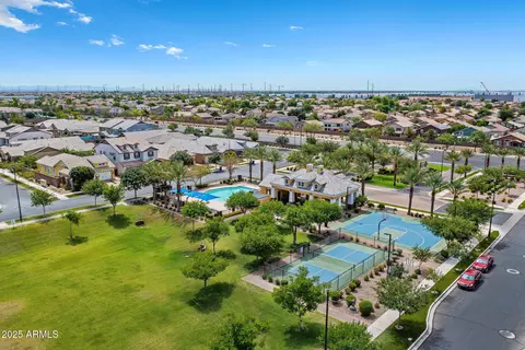 View/Area - 10308 E Nichols Ave, Mesa, AZ 85209 photo 3 of 9