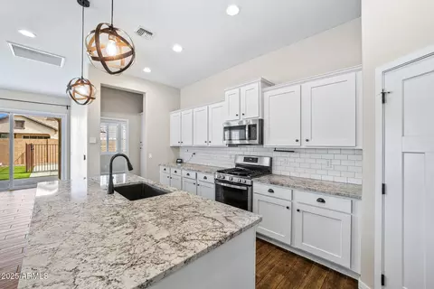 Kitchen - 10308 E Nichols Ave, Mesa, AZ 85209 photo 5 of 5