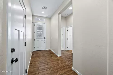 Entry Way - 10308 E Nichols Ave, Mesa, AZ 85209 photo 2 of 6