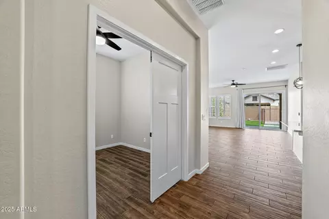 Entry Way - 10308 E Nichols Ave, Mesa, AZ 85209 photo 6 of 6