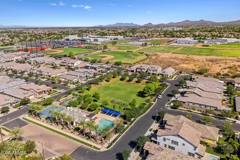 View/Area - 10308 E Nichols Ave, Mesa, AZ 85209 photo 7 of 9