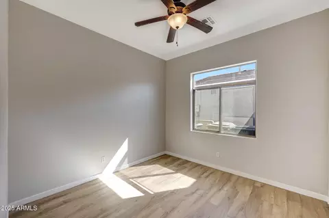 2023 E Beautiful Ln, Phoenix, AZ 85042 photo 21