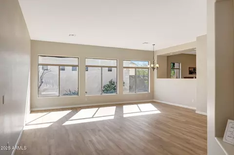 2023 E Beautiful Ln, Phoenix, AZ 85042 photo 6