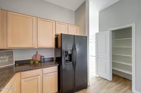 2023 E Beautiful Ln, Phoenix, AZ 85042 photo 11