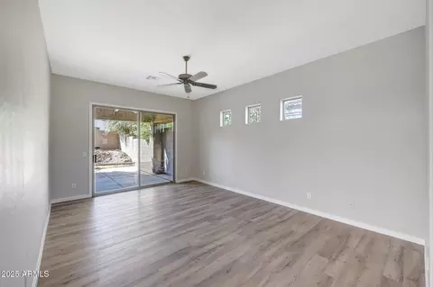 2023 E Beautiful Ln, Phoenix, AZ 85042 photo 17
