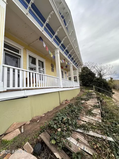 Exterior - 30 Magnolia Ave, Jerome, AZ 86331 photo 4 of 7
