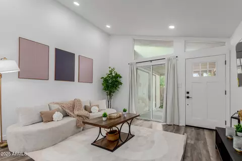 2130 W Camino St #7, Mesa, AZ 85201