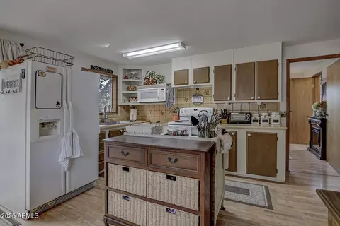 5949 W Cedar Meadow Ln, Pine, AZ 85544 photo 10