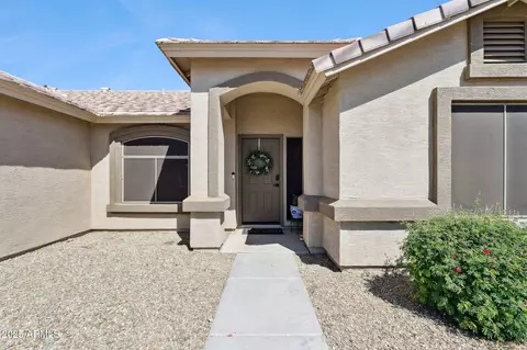 1648 E Desert Ln, Phoenix, AZ 85042
