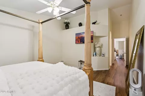 Bedroom - 1648 E Desert Ln, Phoenix, AZ 85042 photo 2 of 3