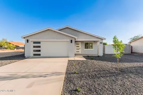 10021 W Bradshaw Dr, Arizona City, AZ 85123