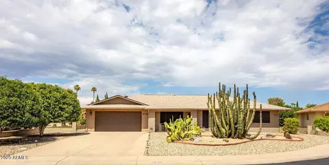 9730 W Longhorn Ct, Sun City, AZ 85373