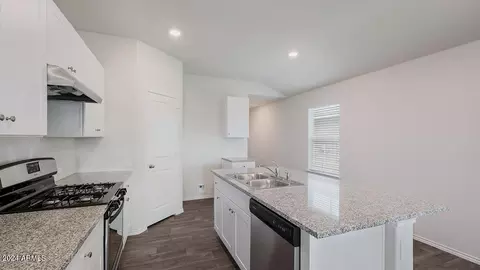 9363 S Palo Verde Dr, Apache Junction, AZ 85120 photo 5