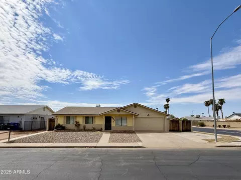 Exterior - 3403 E Capri Ave, Mesa, AZ 85204 photo 2 of 5