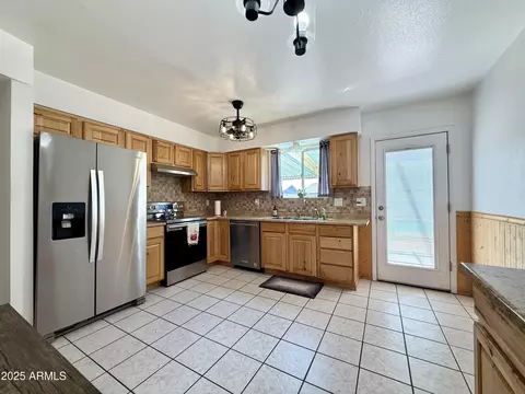 Kitchen - 3403 E Capri Ave, Mesa, AZ 85204 photo 2 of 3
