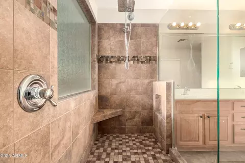 Bath - 2402 W Minton St, Phoenix, AZ 85041 photo 2 of 4